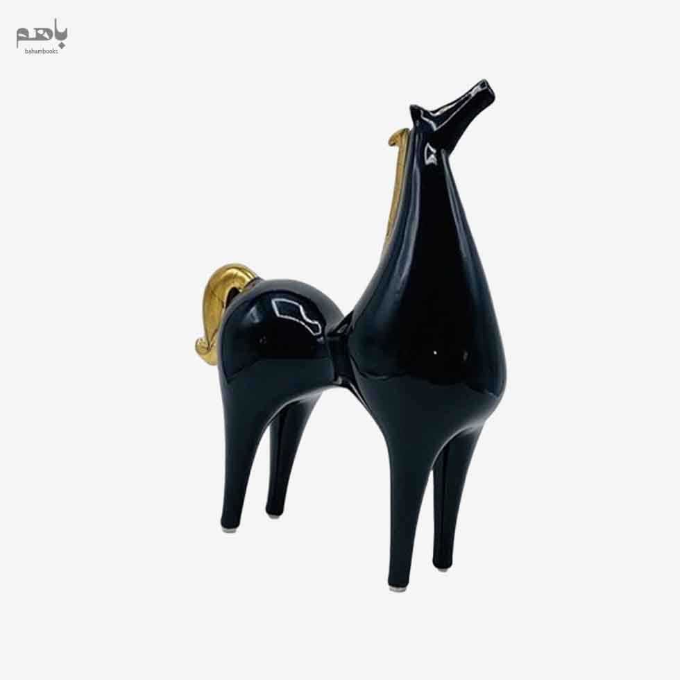 تندیس اسب بزرگ مشکی یال طلا